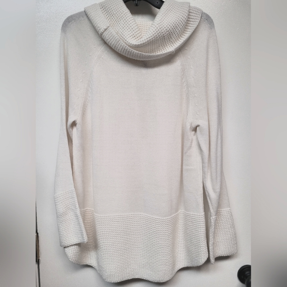 CALVIN KLEIN SWEATER